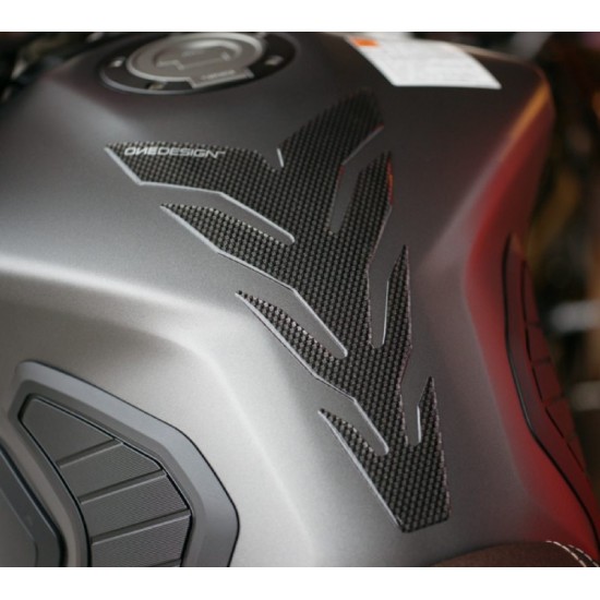 Tankpad One Design Moon carbon look 23 εκ. Tankpad One Design Moon carbon look 23 εκ.