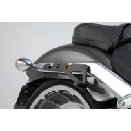 Βάση πλαϊνού σαμαριού SLH Harley Davidson Softail Fat Boy/S 17- δεξιά