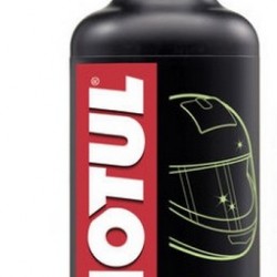 Καθαριστικό για ζελατίνα και κράνος Motul 250ml