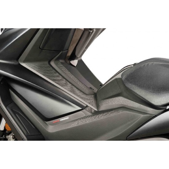 Tankpad scooter Puig Kymco AK550 Tankpad scooter Puig Kymco AK550