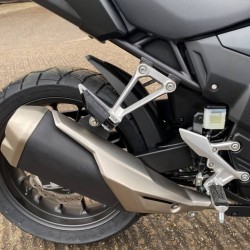 Εσωτερικό φτερό Pyramid Plastics Honda CB 500 X 22- μαύρο ματ