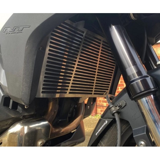 Προστατευτικό ψυγείου Pyramid Honda NT 1100 μαύρο Προστατευτικό ψυγείου Pyramid Honda NT 1100 μαύρο