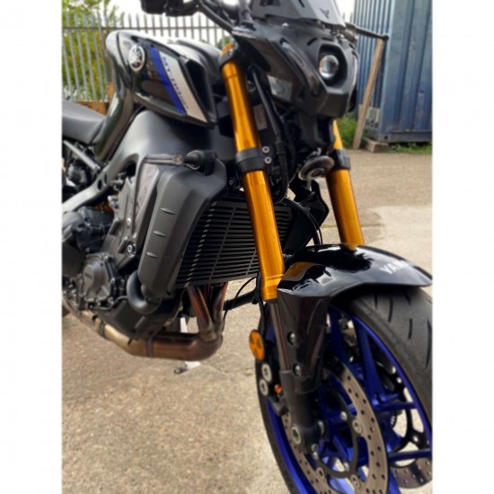 Προστατευτικό ψυγείου Pyramid Yamaha Tracer 9/GT μαύρο Προστατευτικό ψυγείου Pyramid Yamaha Tracer 9/GT μαύρο
