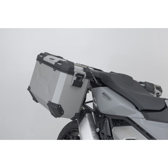 Σετ βάσεων και βαλιτσών SW-Motech TRAX ADV Honda X-ADV 21- ασημί Σετ βάσεων και βαλιτσών SW-Motech TRAX ADV Honda X-ADV 21- ασημί