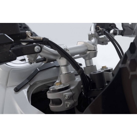 Αποστάτες τιμονιού SW-Motech 20 χιλ. Ducati Desert X ασημί Αποστάτες τιμονιού SW-Motech 20 χιλ. Ducati Desert X ασημί