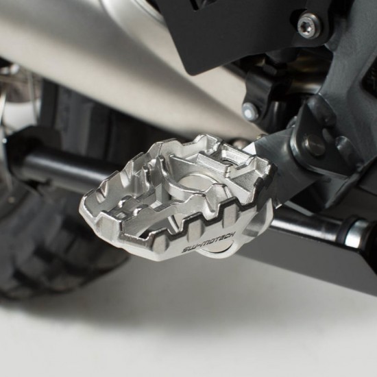 Ρυθμιζόμενα αναδιπλούμενα μαρσπιέ SW-Motech EVO KTM 390 Adventure Ρυθμιζόμενα αναδιπλούμενα μαρσπιέ SW-Motech EVO KTM 390 Adventure