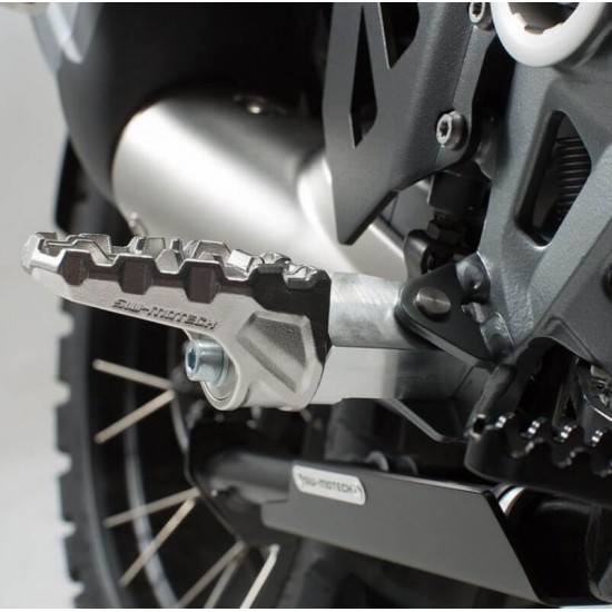 Ρυθμιζόμενα αναδιπλούμενα μαρσπιέ SW-Motech EVO KTM 390 Adventure Ρυθμιζόμενα αναδιπλούμενα μαρσπιέ SW-Motech EVO KTM 390 Adventure