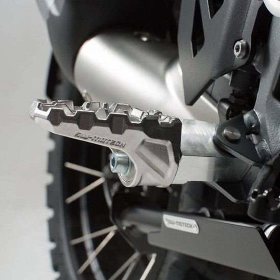 Ρυθμιζόμενα αναδιπλούμενα μαρσπιέ SW-Motech EVO Moto Guzzi V85 TT Ρυθμιζόμενα αναδιπλούμενα μαρσπιέ SW-Motech EVO Moto Guzzi V85 TT