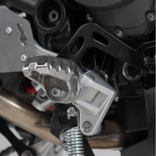 Ρυθμιζόμενα αναδιπλούμενα μαρσπιέ SW-Motech EVO Triumph Tiger 1200 GT/Rally/Pro/Explorer 22- Ρυθμιζόμενα αναδιπλούμενα μαρσπιέ SW-Motech EVO Triumph Tiger 1200 GT/Rally/Pro/Explorer 22-
