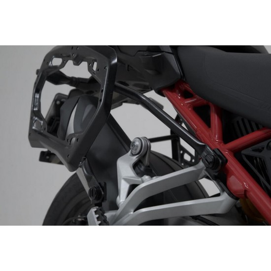 Βάσεις πλαϊνών βαλιτσών SW-Motech PRO Ducati Multistrada V4/S/Sport/Rally Βάσεις πλαϊνών βαλιτσών SW-Motech PRO Ducati Multistrada V4/S/Sport/Rally