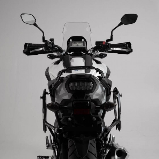 Σετ βάσεων και βαλιτσών SW-Motech TRAX ADV 45 lt. Honda NC 750 X 16-20 ασημί Σετ βάσεων και βαλιτσών SW-Motech TRAX ADV 45 lt. Honda NC 750 X 16-20 ασημί
