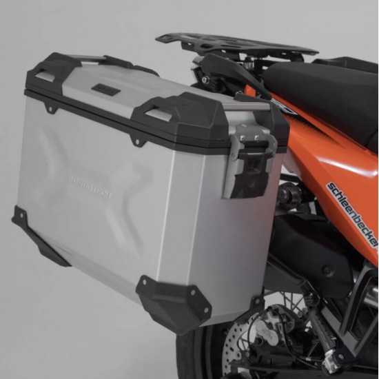 Σετ βάσεων και βαλιτσών SW-Motech TRAX ADV KTM 890 Adventure/R ασημί Σετ βάσεων και βαλιτσών SW-Motech TRAX ADV KTM 890 Adventure/R ασημί