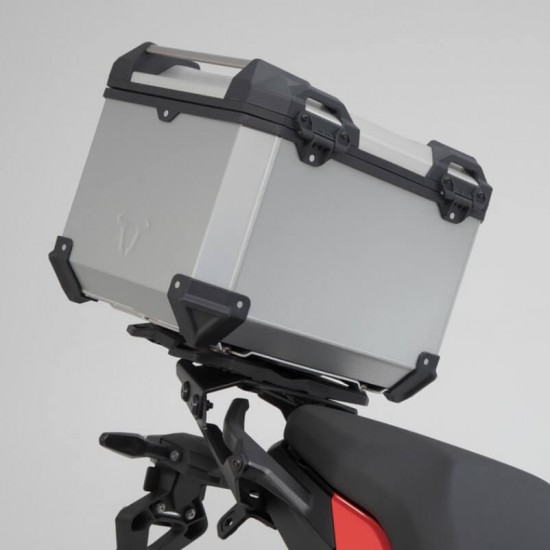 Σετ βάσης και βαλίτσας topcase SW-Motech TRAX ADV BMW F 900 R/XR ασημί Σετ βάσης και βαλίτσας topcase SW-Motech TRAX ADV BMW F 900 R/XR ασημί