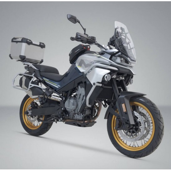 Σετ βάσης και βαλίτσας topcase SW-Motech TRAX ADV CFMoto 800MT ασημί Σετ βάσης και βαλίτσας topcase SW-Motech TRAX ADV CFMoto 800MT ασημί