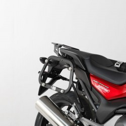 Σετ βάσεων και βαλιτσών SW-Motech TRAX ION 37 lt. Honda NC 700-750 S/X -15 μαύρο