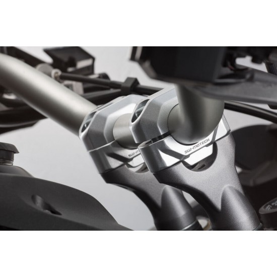 Αποστάτες τιμονιού SW-Motech 20mm Honda XL 750 Transalp ασημί Αποστάτες τιμονιού SW-Motech 20mm Honda XL 750 Transalp ασημί