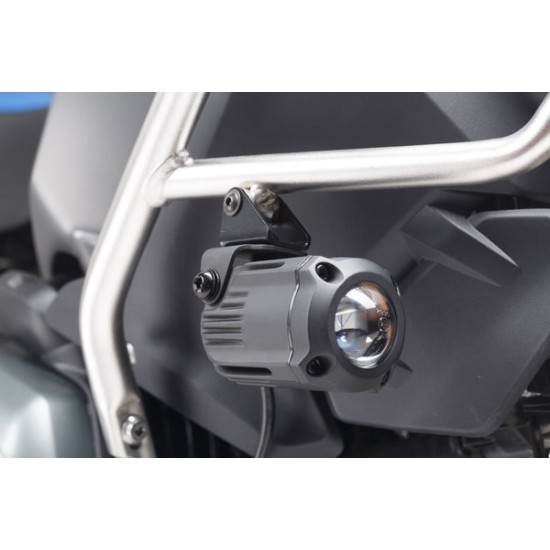 Βάσεις για προβολάκια SW-Motech για OEM κάγκελα BMW R 1250 GS Adv. Βάσεις για προβολάκια SW-Motech για OEM κάγκελα BMW R 1250 GS Adv.