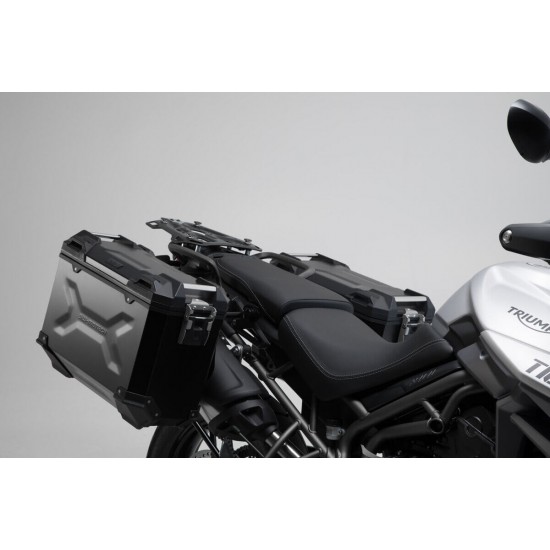 Ολοκληρωμένο σετ βάσεων και βαλιτσών SW-Motech TRAX ADV Triumph Tiger 800/XC/XR μαύρο Ολοκληρωμένο σετ βάσεων και βαλιτσών SW-Motech TRAX ADV Triumph Tiger 800/XC/XR μαύρο