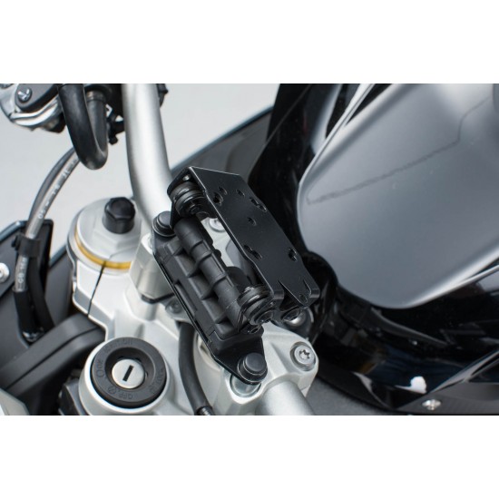 Βάση GPS Quick-Lock στην τιμονόπλακα BMW G 310 GS