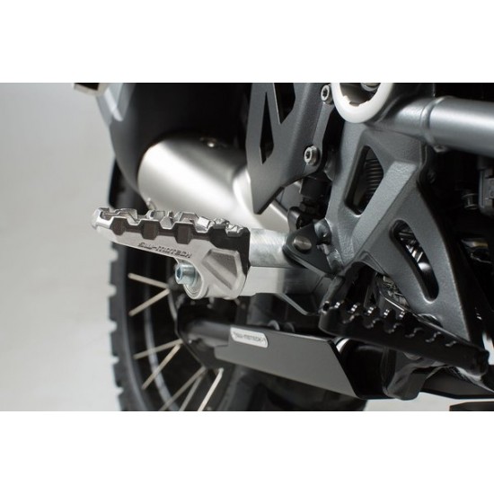 Ρυθμιζόμενα αναδιπλούμενα μαρσπιέ SW-Motech EVO KTM 790 Adventure/R Ρυθμιζόμενα αναδιπλούμενα μαρσπιέ SW-Motech EVO KTM 790 Adventure/R